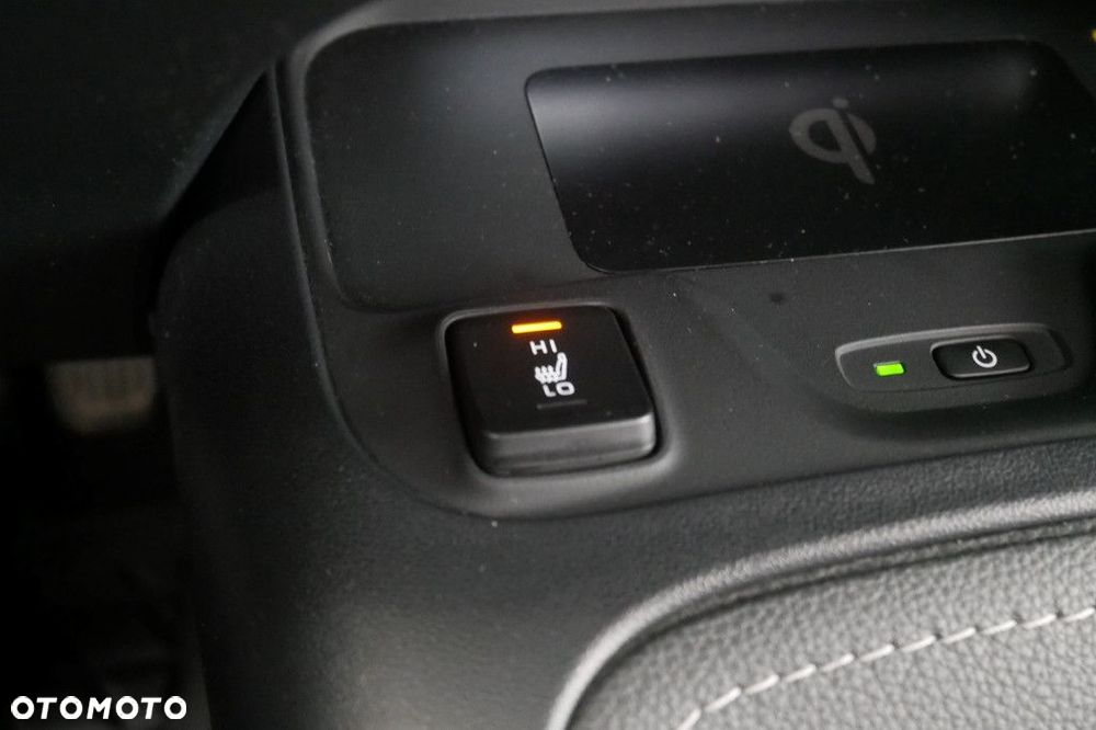 Toyota Corolla 1.8 Hybrid Style - 22