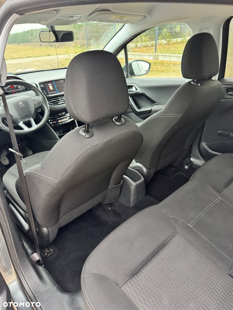 Peugeot 208 Blue-HDi 100 Stop&Start Style - 6