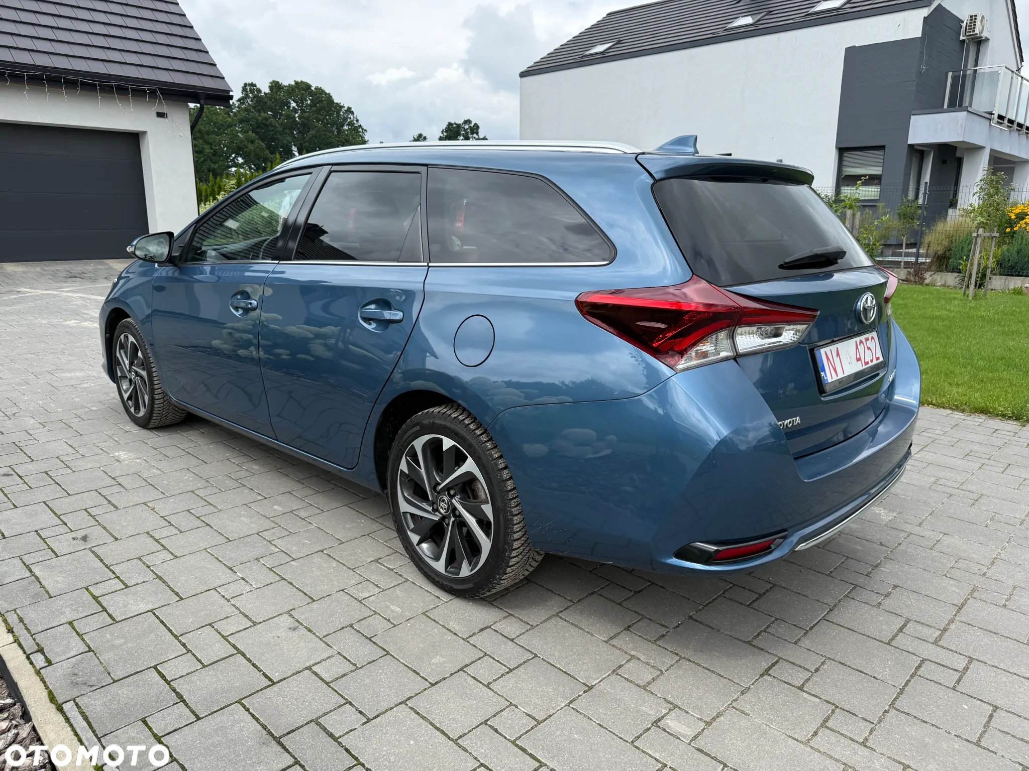 Toyota Auris - 5