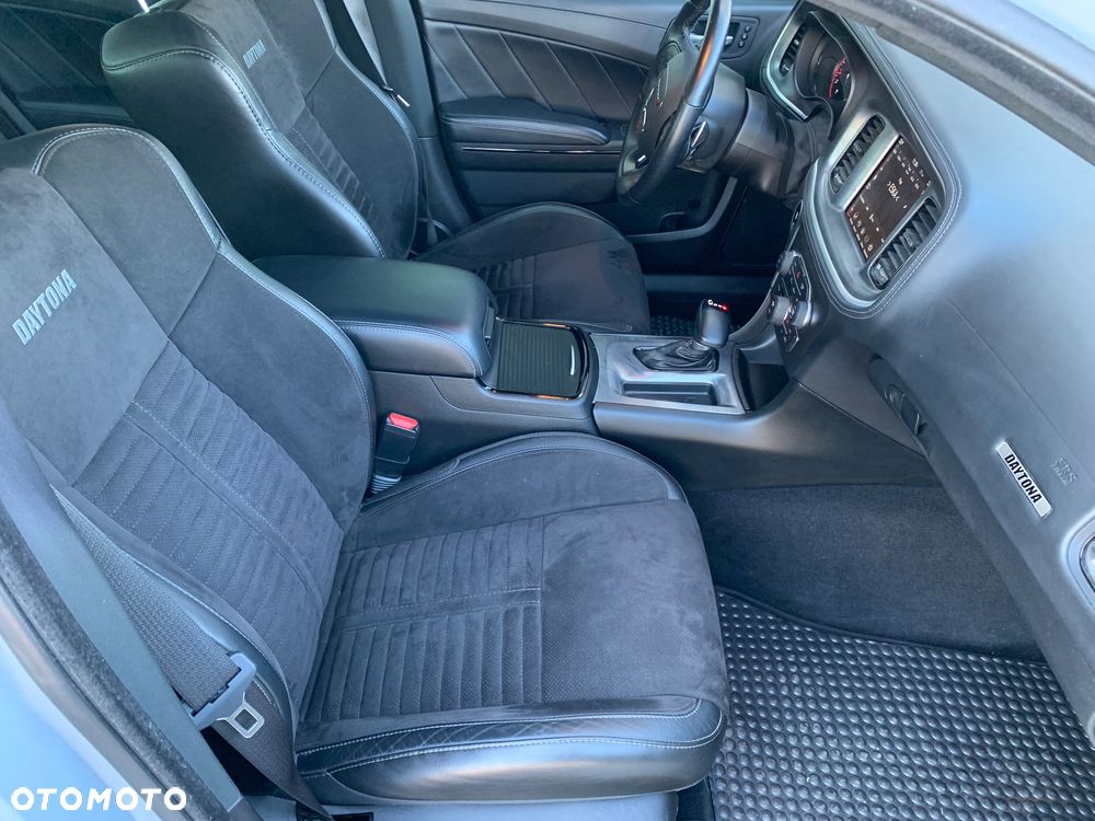 Dodge Charger 5.7 R/T Daytona - 17