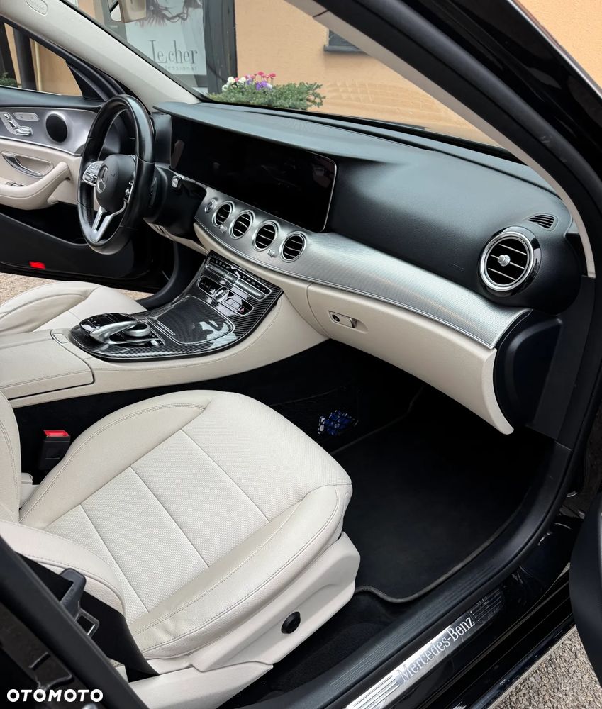 Mercedes-Benz Klasa E 220 d 4-Matic Avantgarde - 12