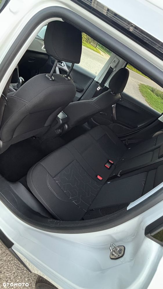 Peugeot 2008 - 9