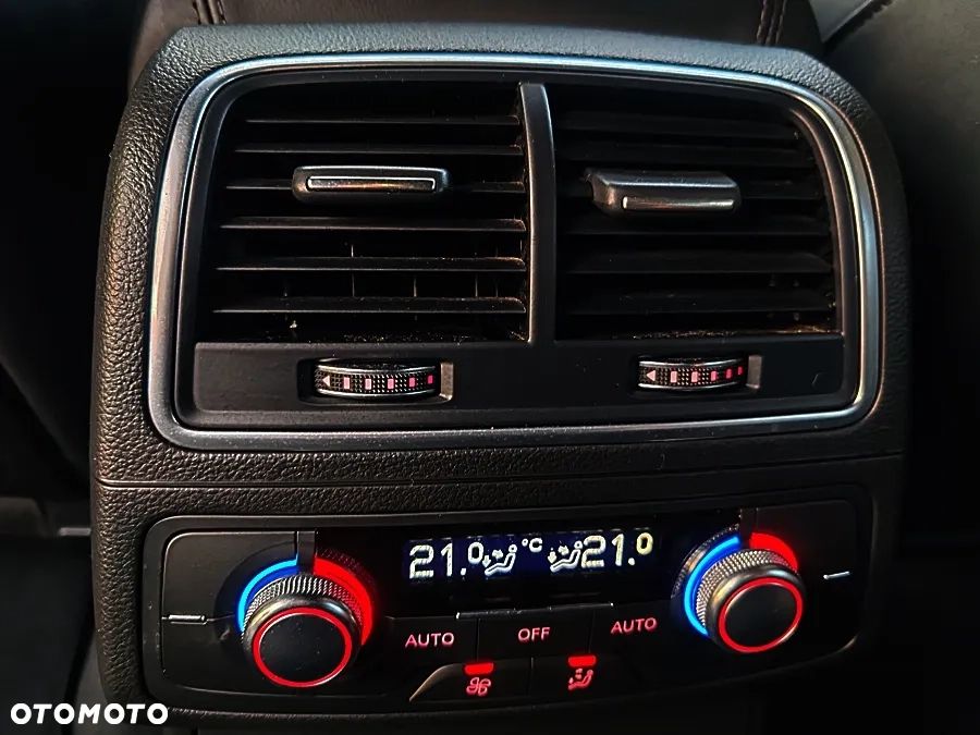 Audi A6 Avant 3.0 TDI S tronic - 28