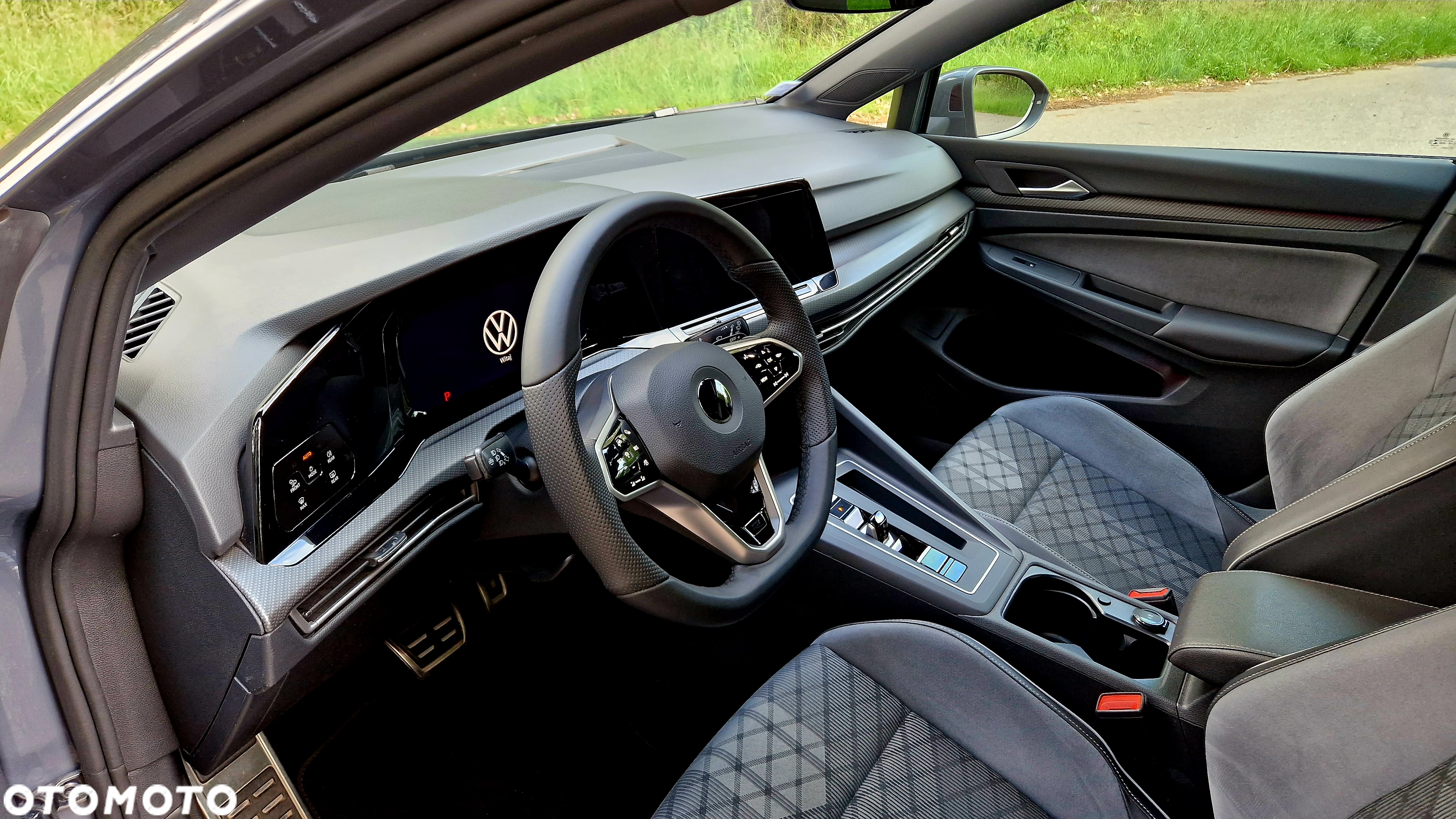 Volkswagen Golf VIII 2.0 TDI R-Line DSG - 8