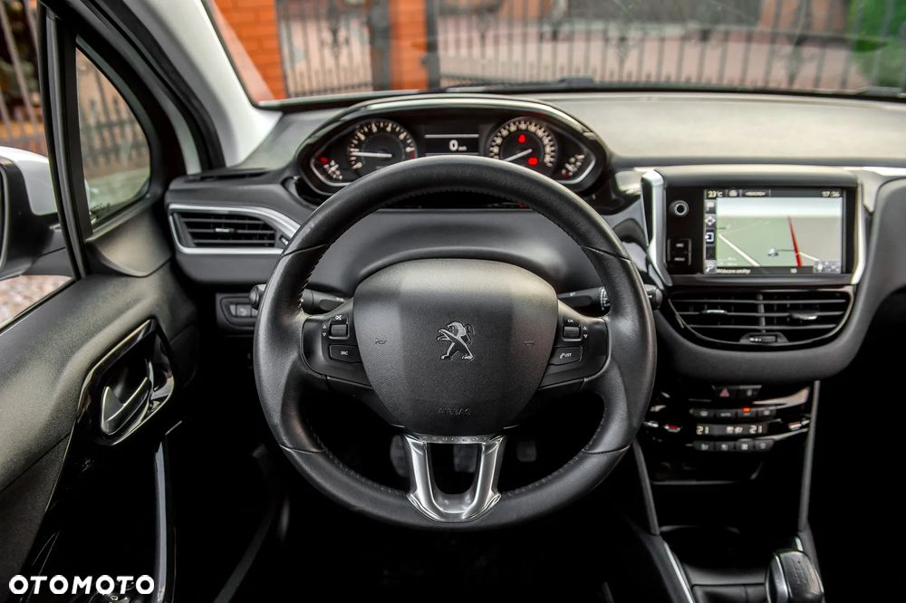Peugeot 208 1.6 VTi Allure - 22