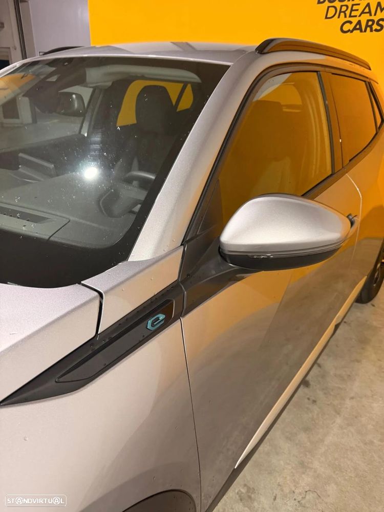 Peugeot e-2008 50 kWh Allure - 8