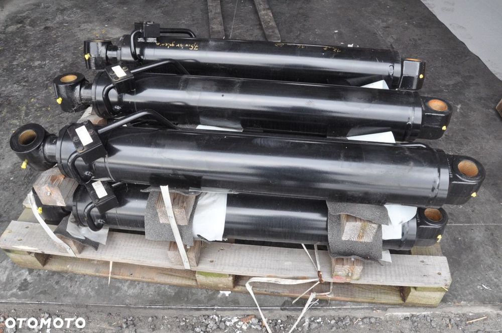 SIŁOWNIK HYDRAULICZNY MANITOU NOWY !!! DŁ. 114 CM