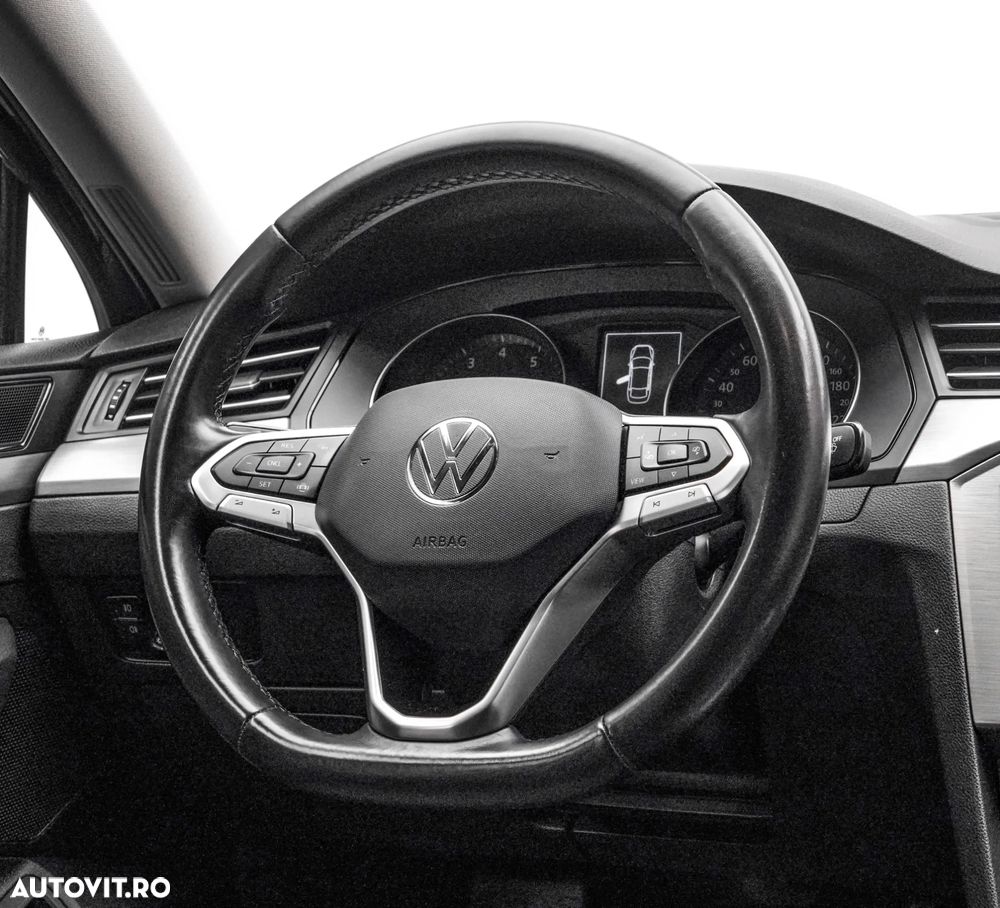Volkswagen Passat 2.0 TDI DSG Comfortline - 17