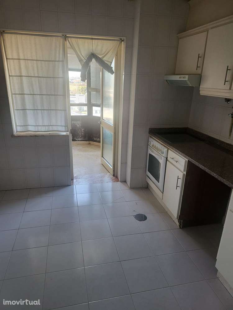 Apartamento T3 com garagem em Vila Nova da Telha - Grande imagem: 2/15