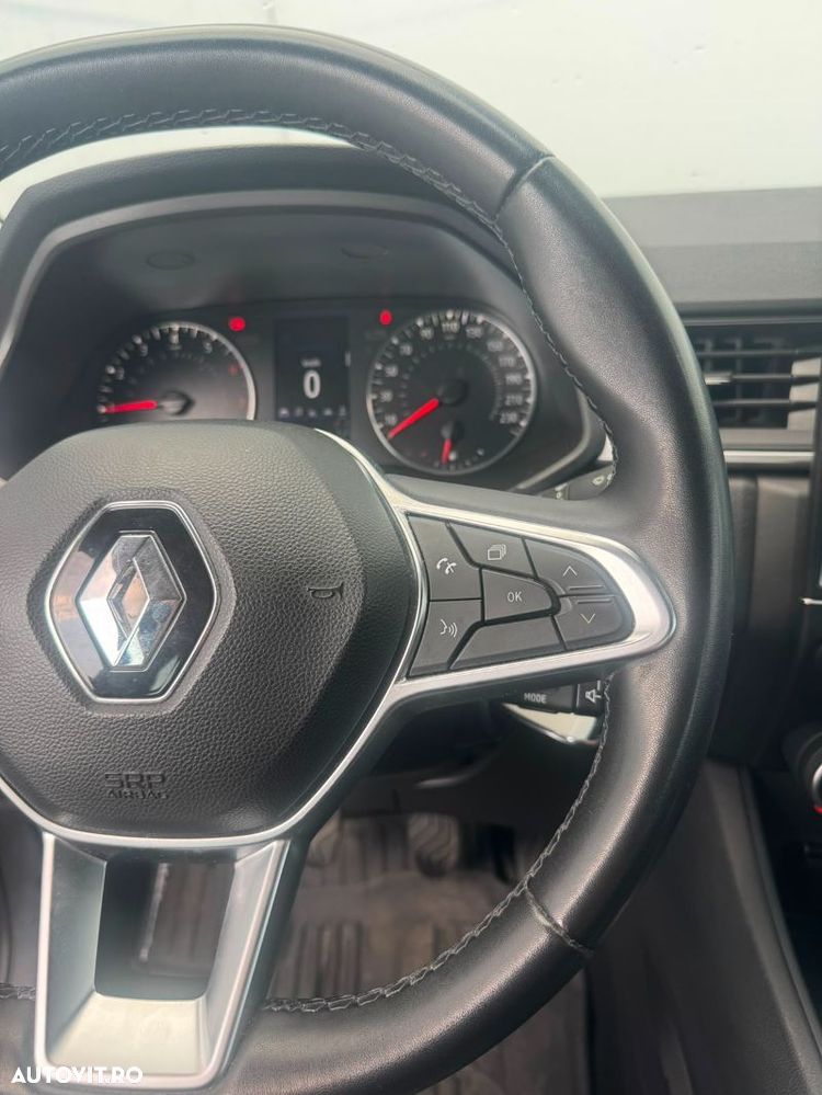 Renault Captur - 16