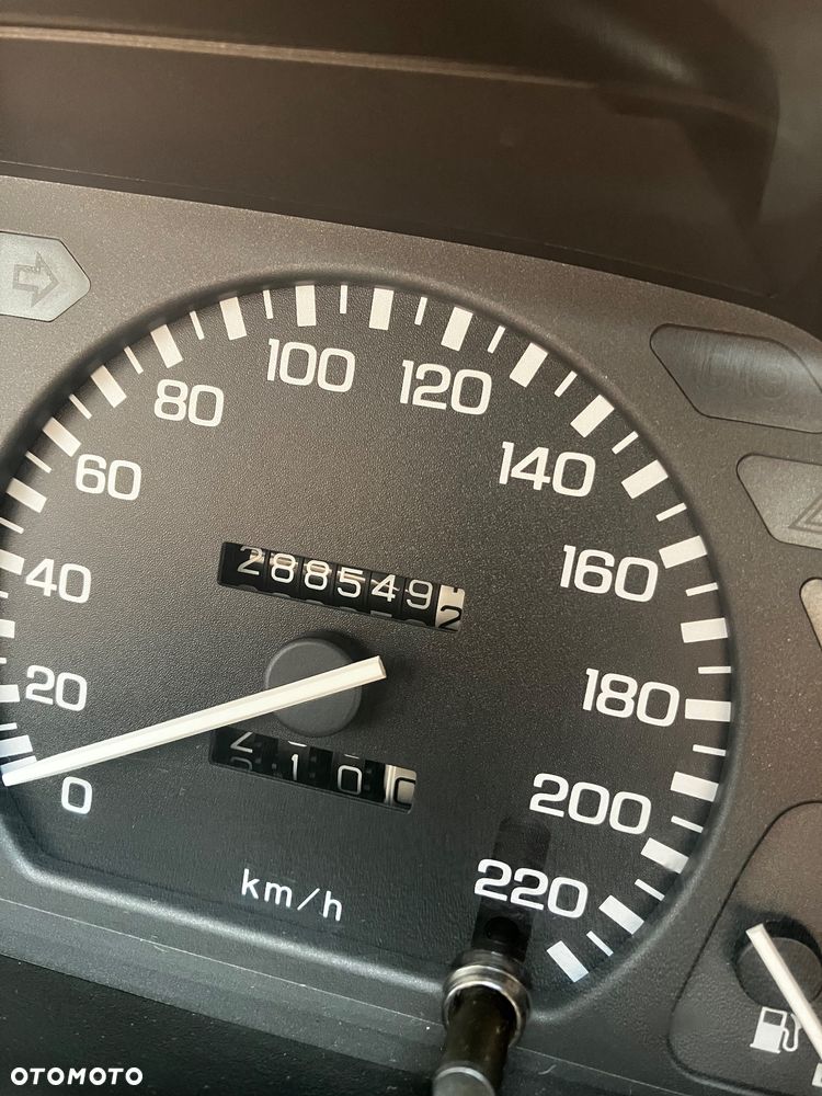 Rover 218 - 9