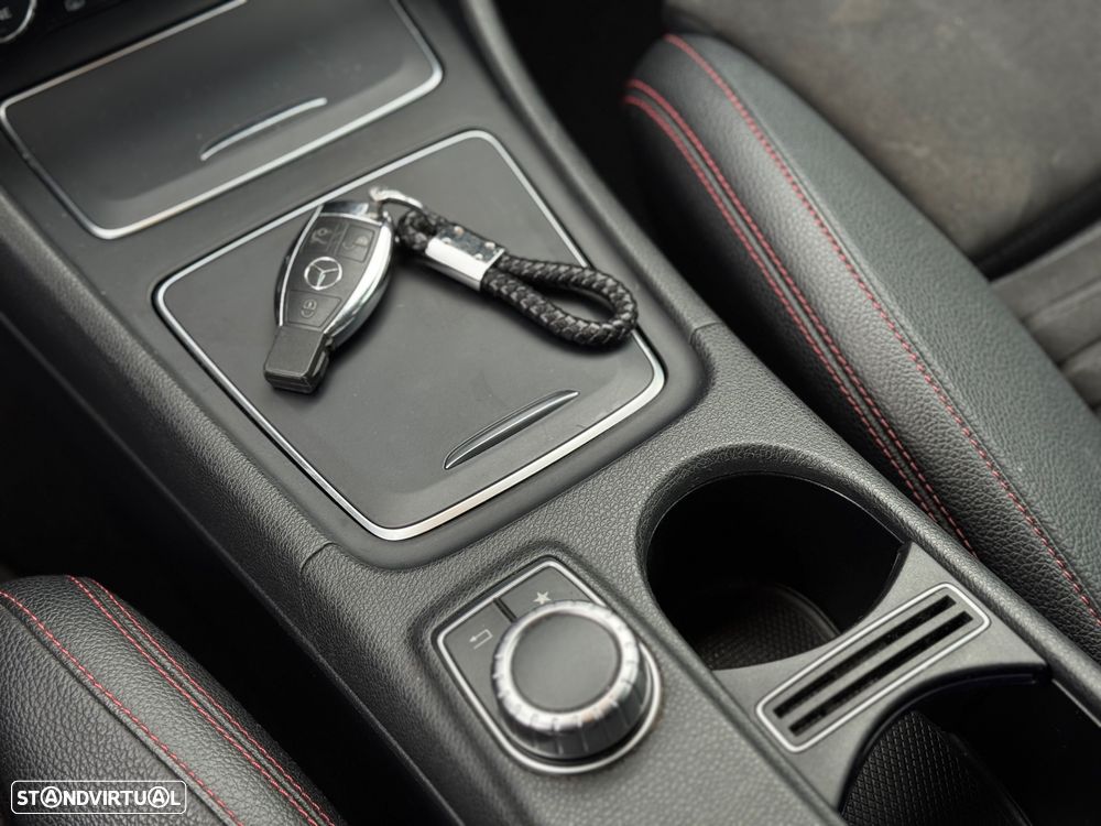 Mercedes-Benz GLA 180 d 7G-DCT AMG Line - 24