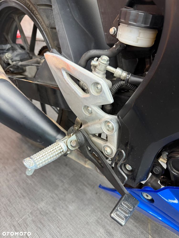 Suzuki GSX - 9