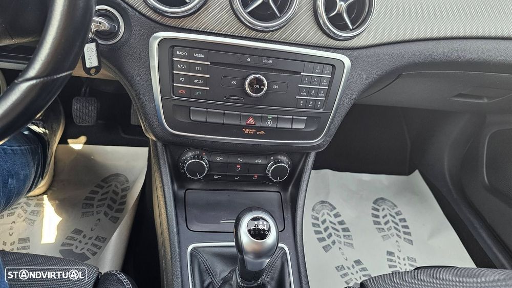 Mercedes-Benz GLA 180 CDI Urban - 7