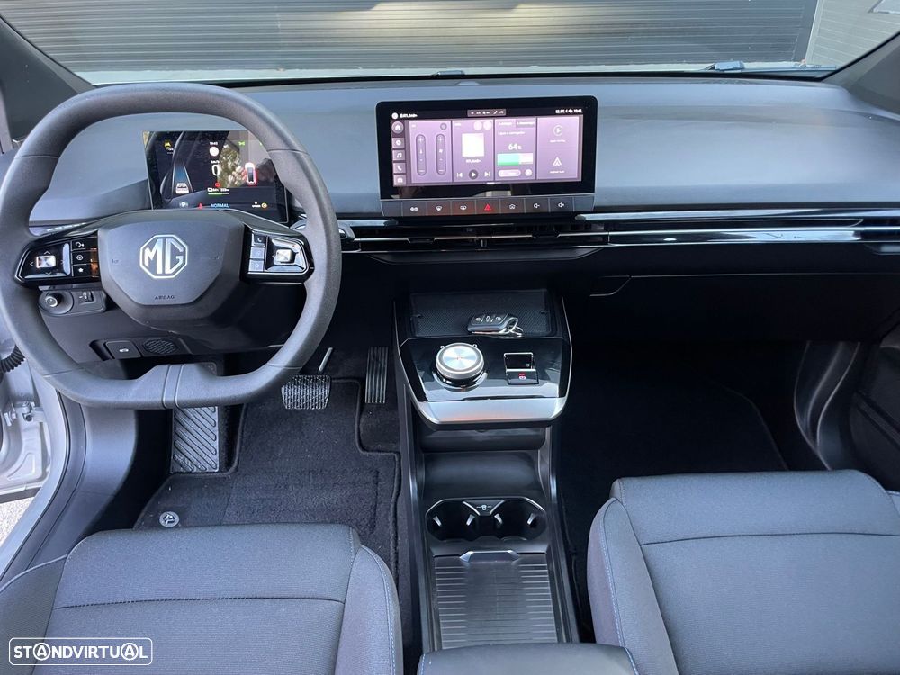 MG MG4 51 kWh Standard - 12