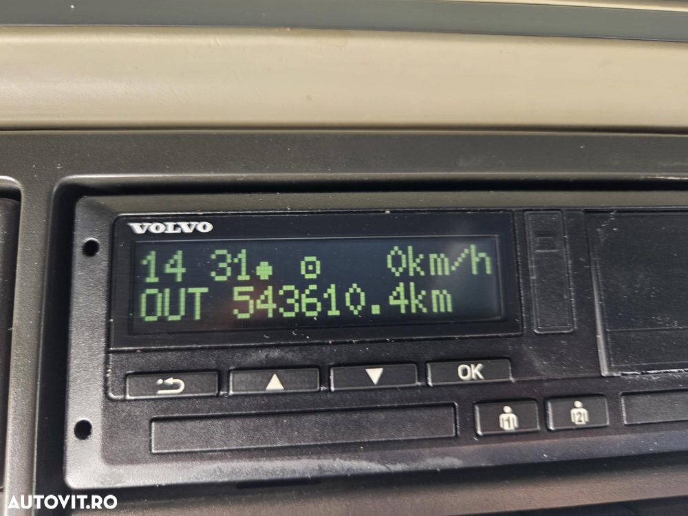 Volvo FH 500, 2022, 543.610km, rulata in GERMANIA, 2 paturi, Aeropachet spoilere cabina, spoilere sasiu, 2 rezervoare, Frigider, Aer conditionat STATIONARE, CIV, anv Michelin 70% ok, Automata, Navigatie, posibilitate leasing-PROMOTIE 53.900 EUR+Tva - 31