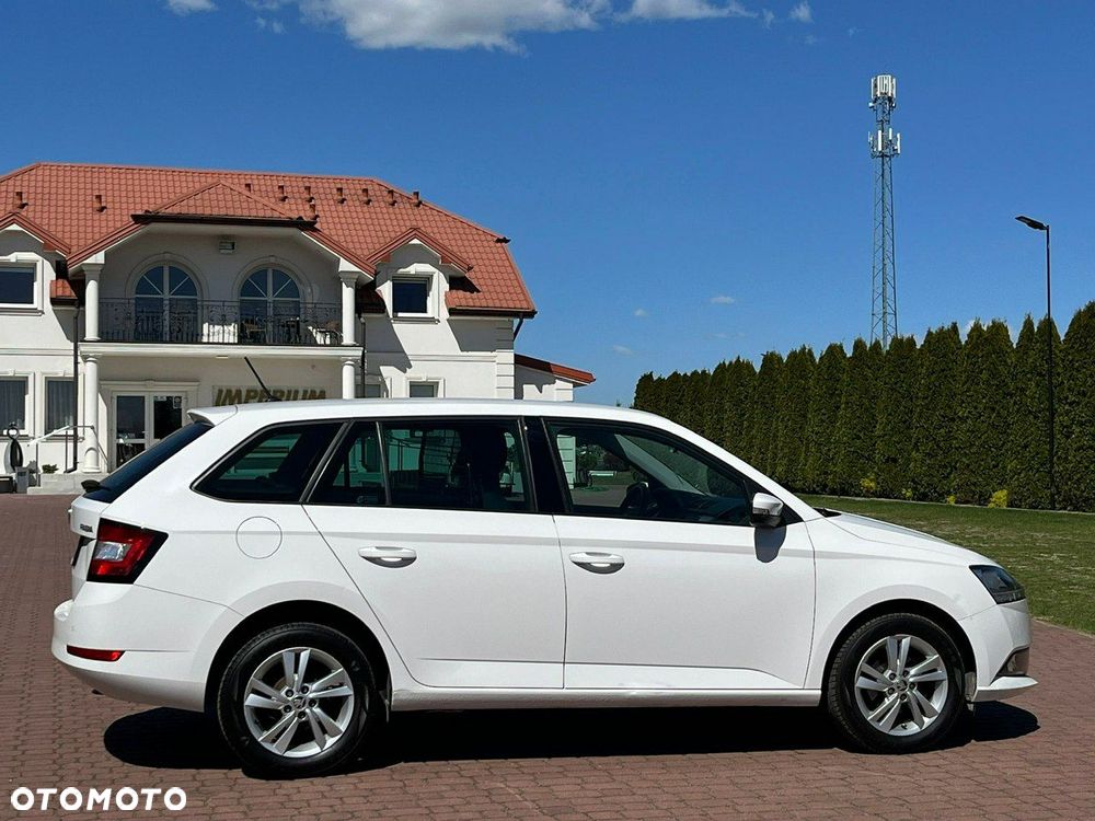 Skoda Fabia - 23