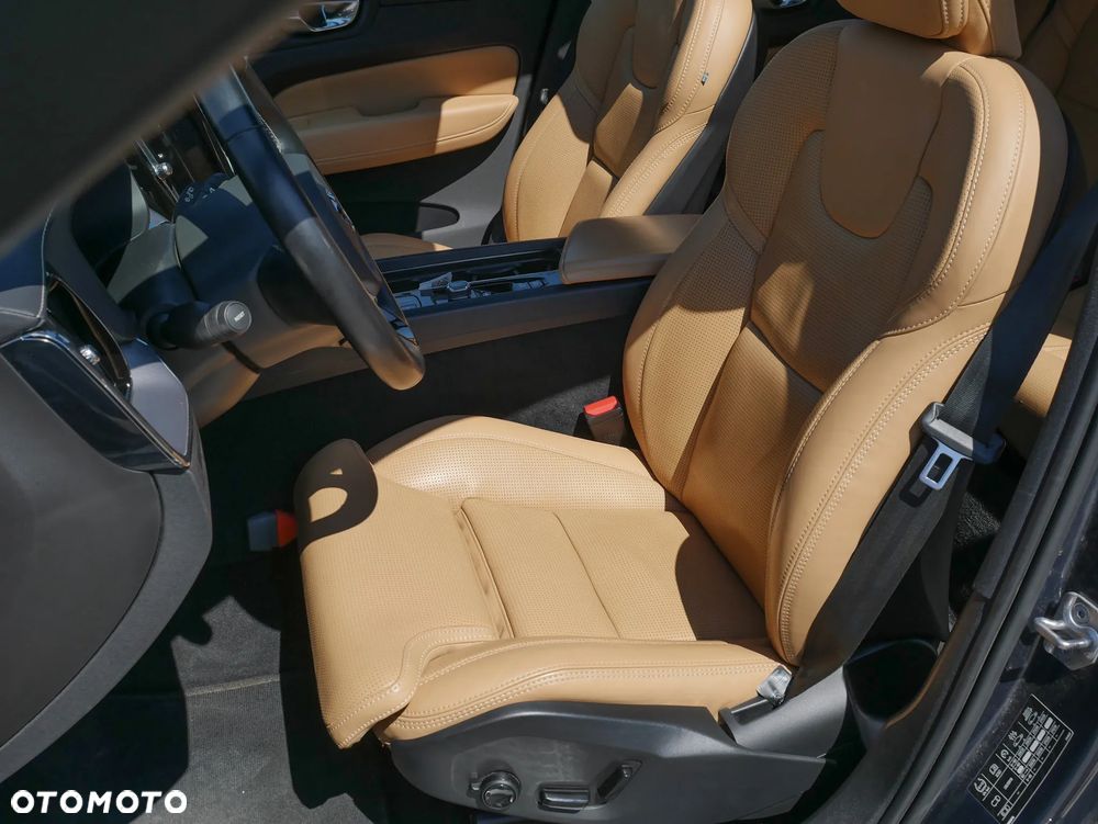 Volvo XC 60 B5 B AWD Geartronic Inscription - 18