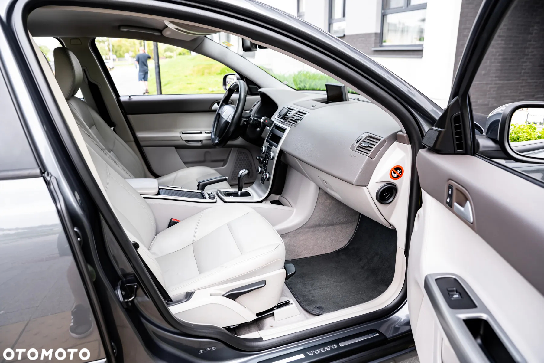 Volvo S40 T5 R-Design - 17