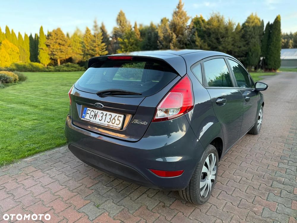 Ford Fiesta 1.4 Titanium - 14