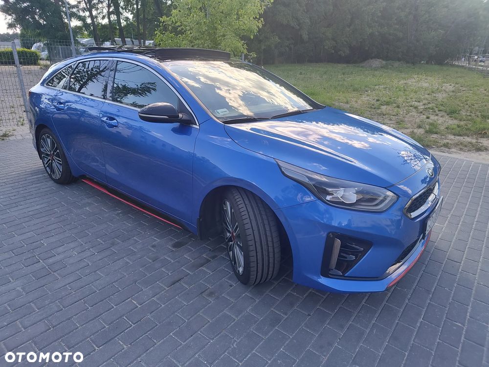 Kia ProCeed 1.6 T-GDI GT DCT - 11