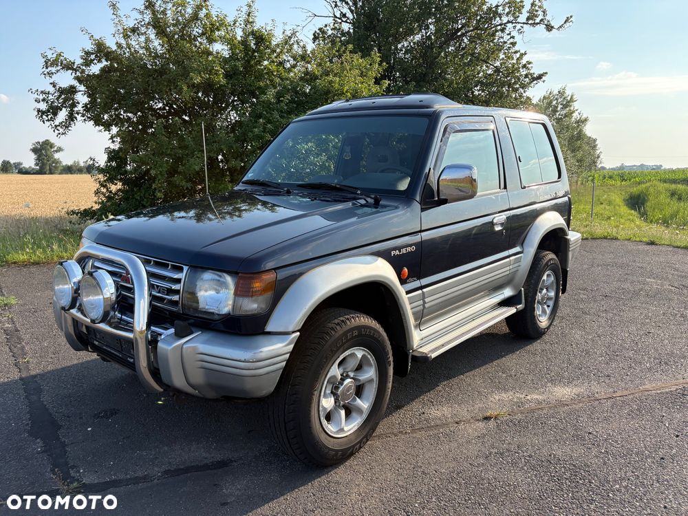 Mitsubishi Pajero - 4