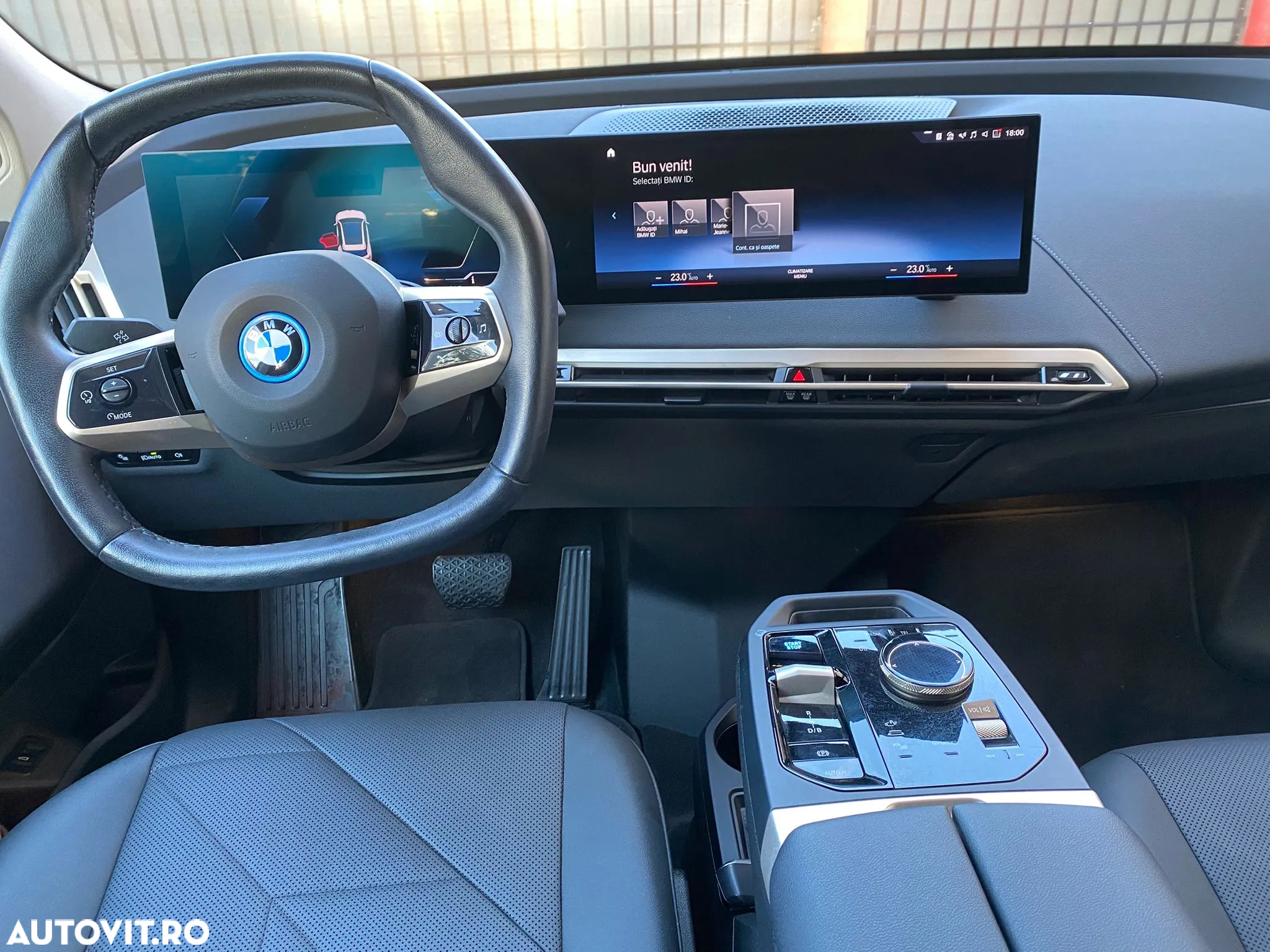 BMW iX xDrive40 - 8