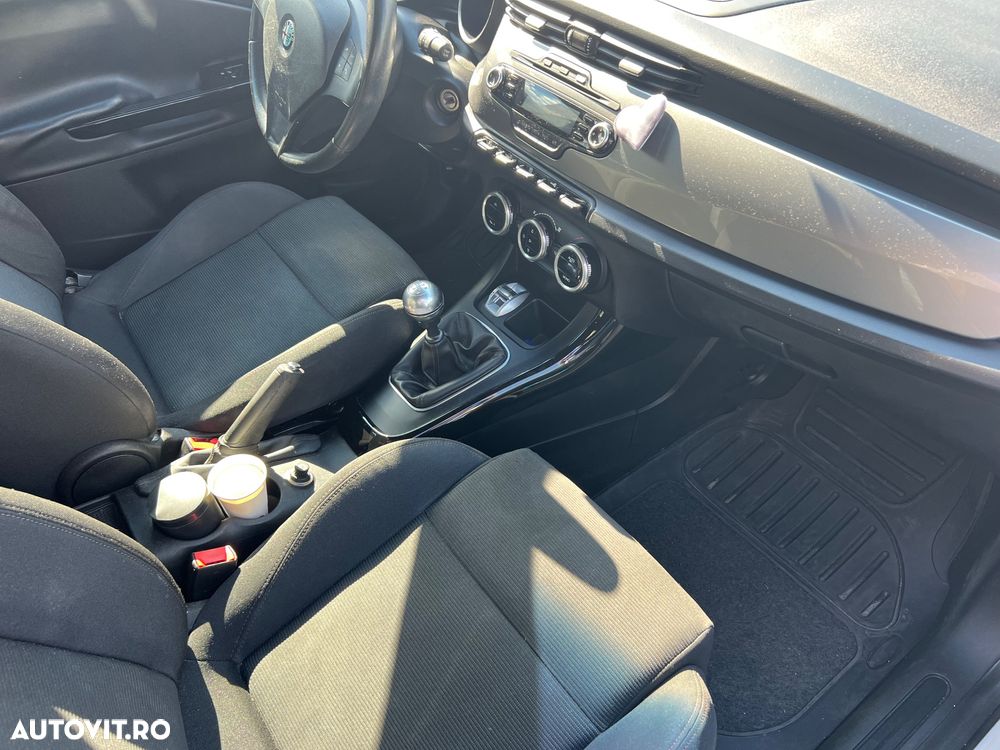 Alfa Romeo Giulietta 1.6 JTDM 16V Business - 5