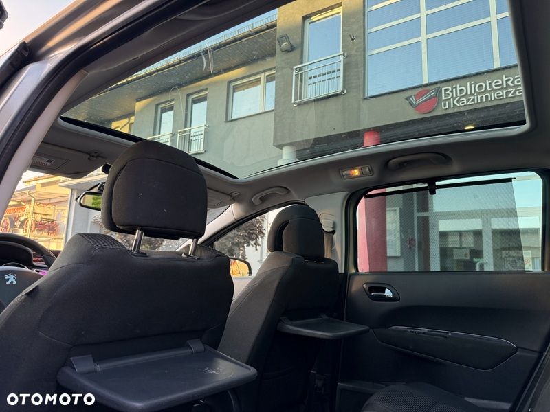 Peugeot 5008 155 THP Family - 12