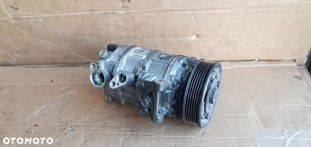 Sprężarka klimatyzacji pompa klimy Audi A4 B8 5Q0820803F - 4