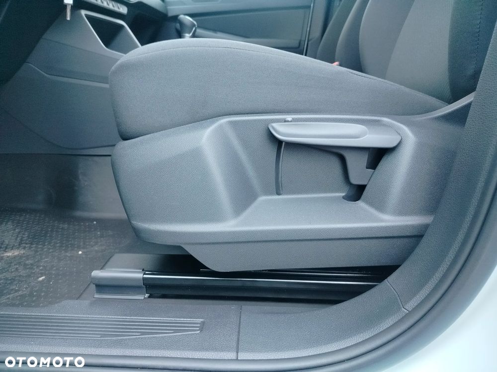 Ford Transit Connect - 17
