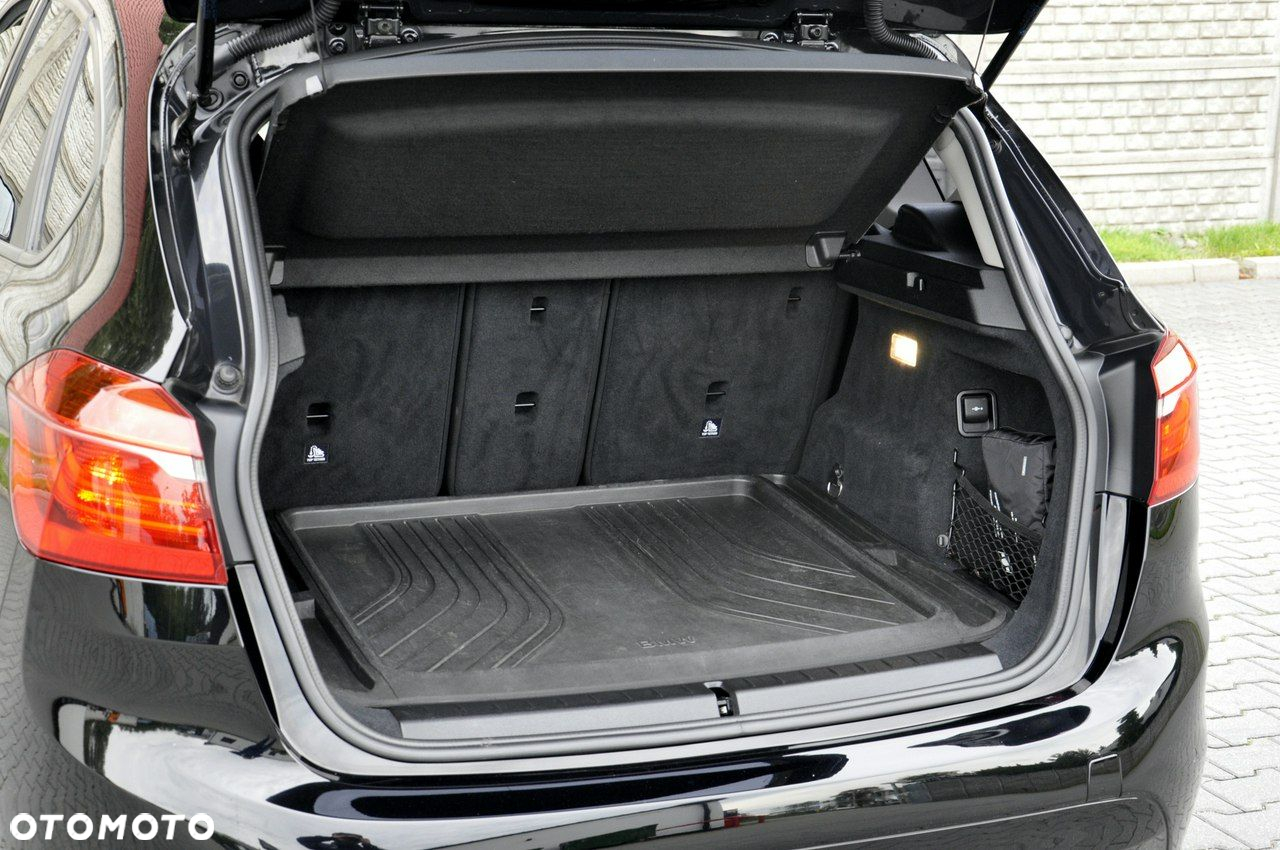BMW Seria 2 218d Active Tourer Luxury Line - 11