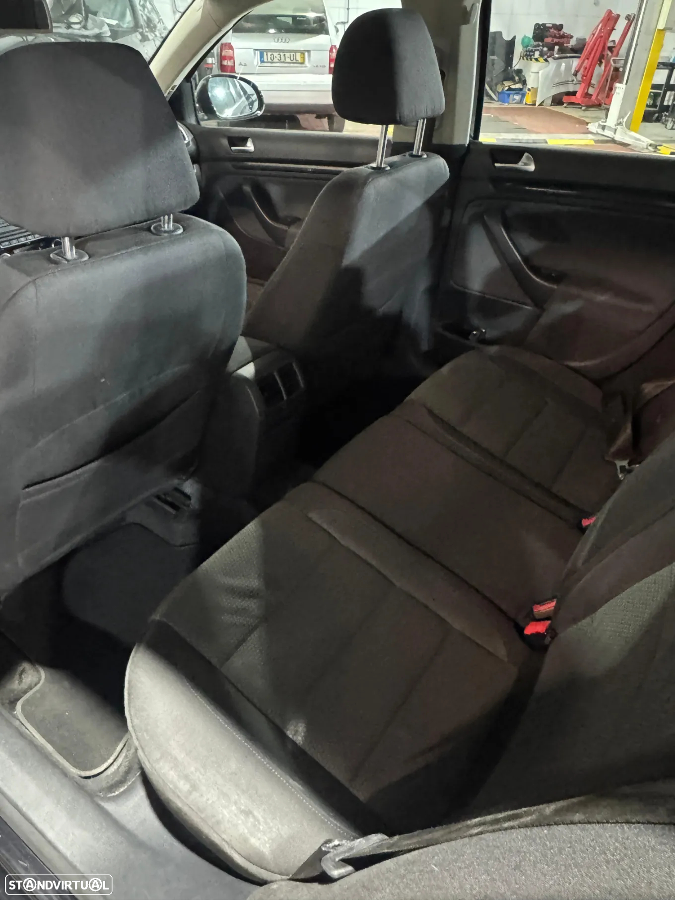 VW Golf Variant 1.6 TDi Confortline - 26