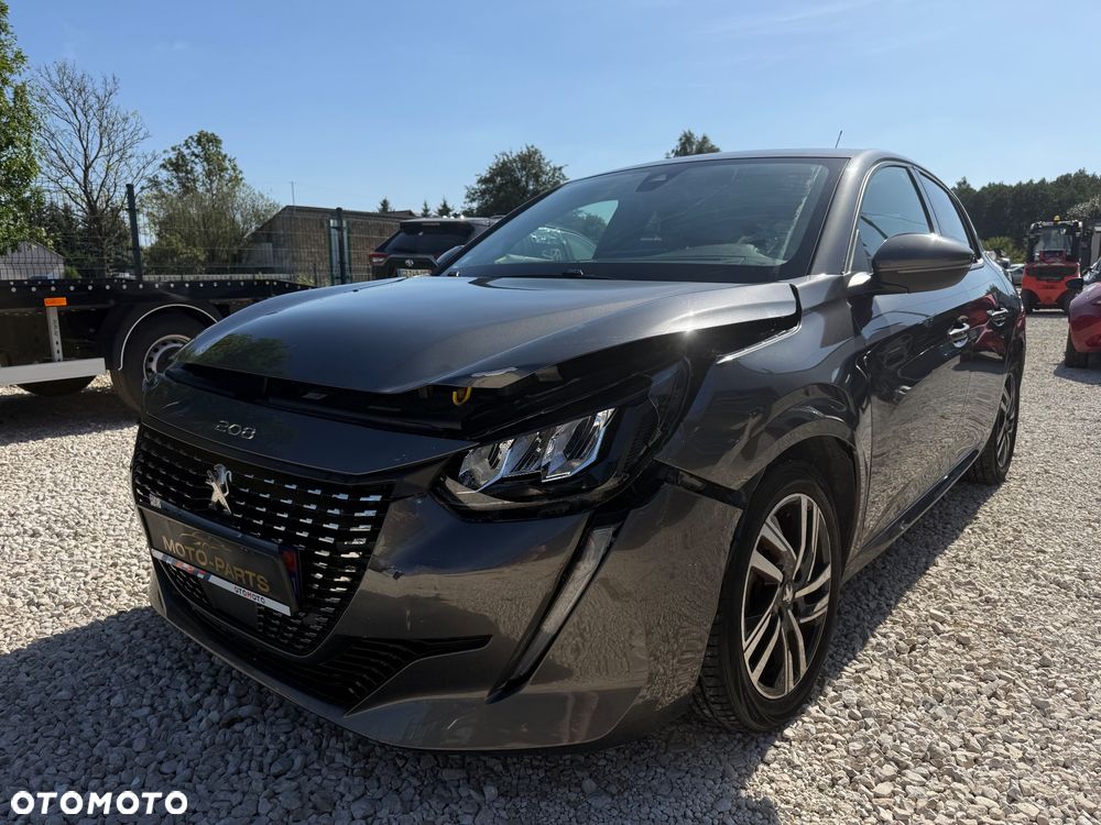 Peugeot 208 - 6