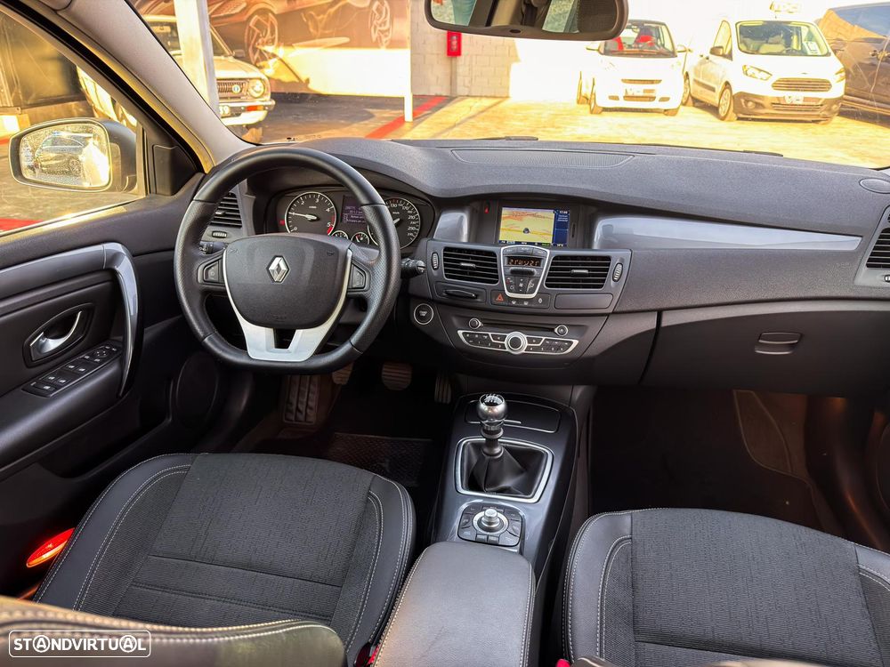 Renault Laguna Break 2.0 dCi GT 4Control - 11
