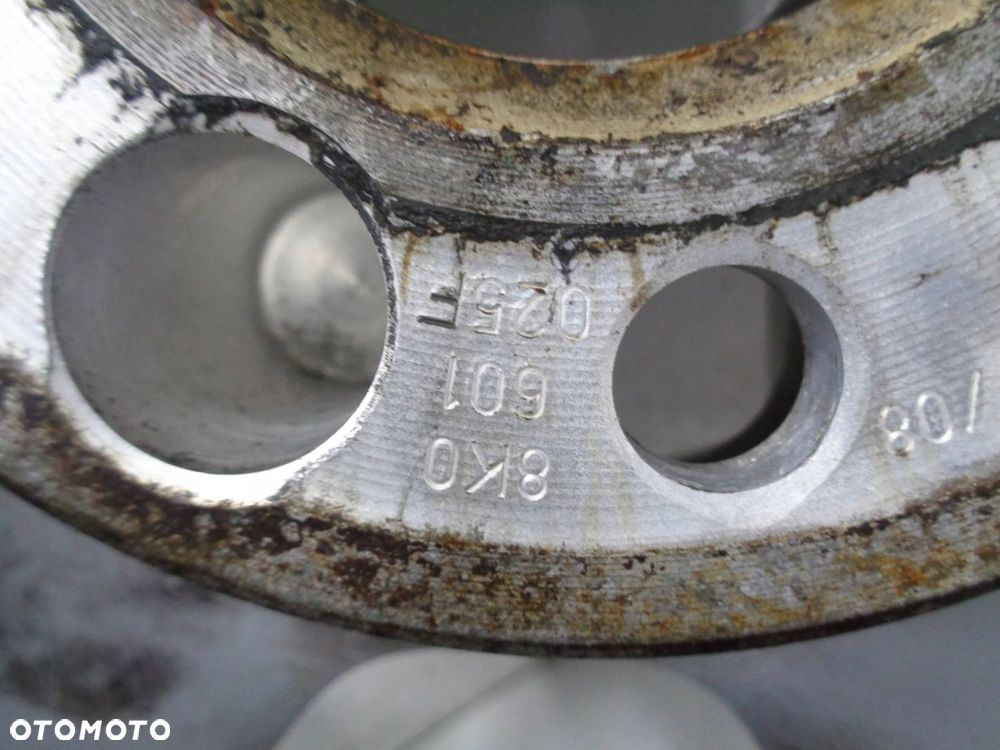 audi a4 a5 8k 8t koła felgi aluminiowe r16 7,5j et 46 8k0601025f - 7