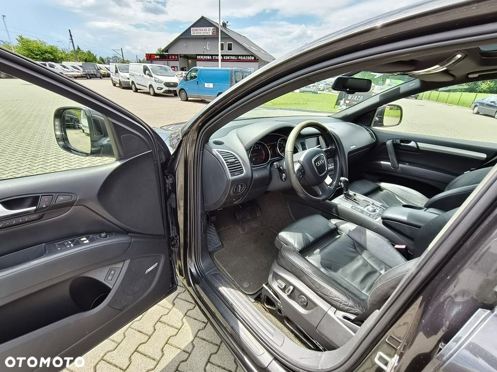 Audi Q7 - 9
