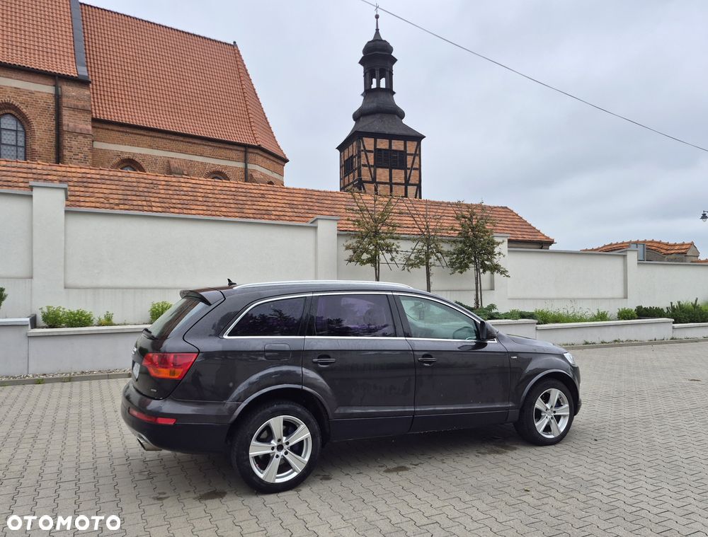 Audi Q7 - 3