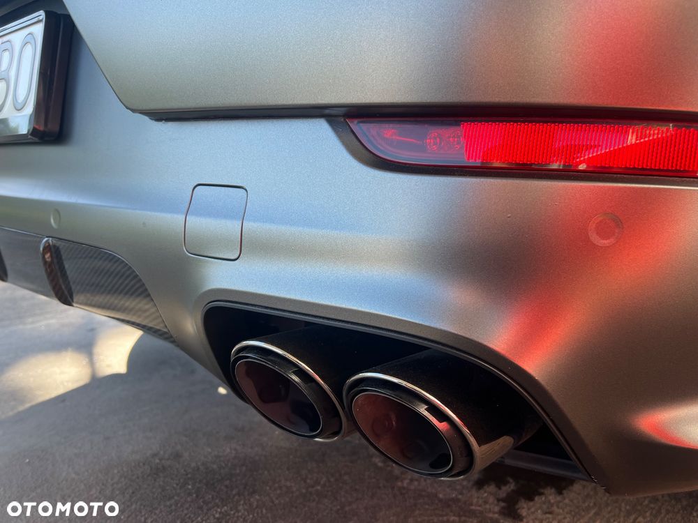 Porsche Cayenne Turbo GT - 8