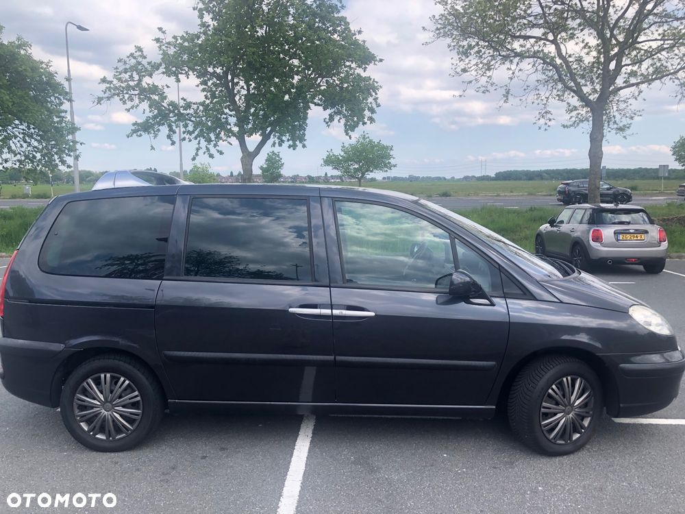 Citroën C8 2.0 16V Style - 4