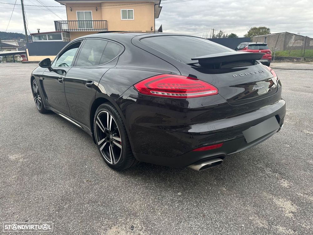 Porsche Panamera Standard - 2