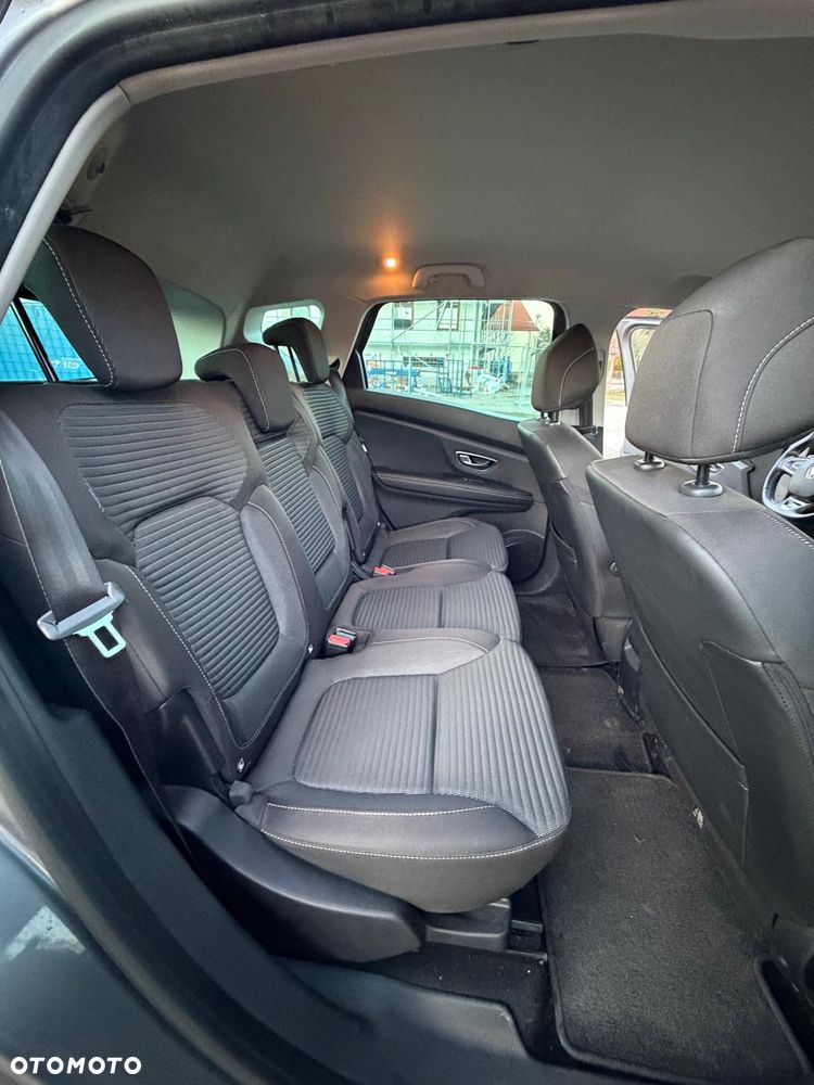 Renault Scenic - 8