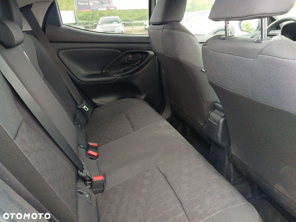 Toyota Yaris Hybrid 1.5 Style - 10