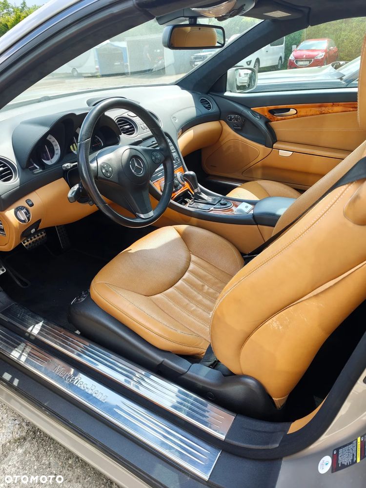 Mercedes-Benz SL 350 7G-TRONIC - 30