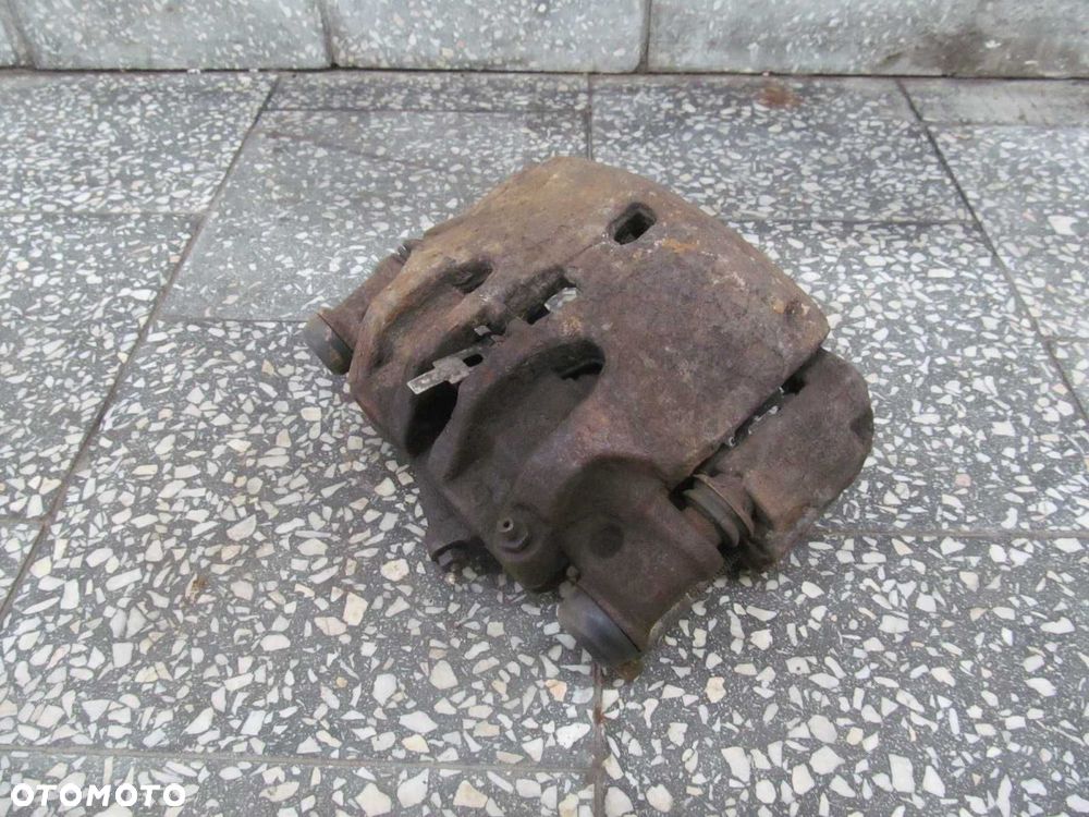 NISSAN CABSTAR MAXITY NT400 07-18 ZACISK HAMULCOWY PRZOD PRAWY - 5