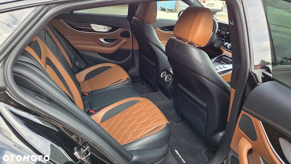 Mercedes-Benz AMG GT 43 - 11