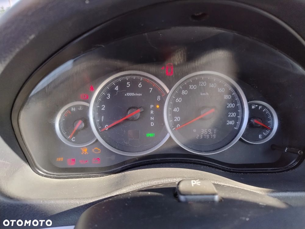 Subaru Outback 2.5i AT - 17