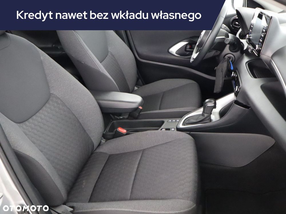 Toyota Yaris - 11