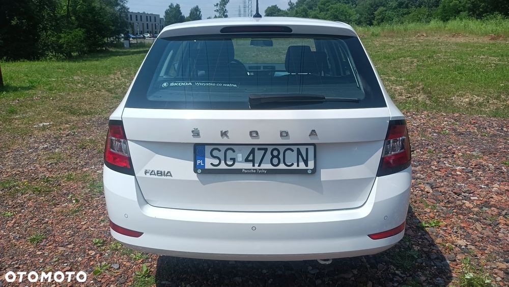 Skoda Fabia 1.0 TSI Essence - 6