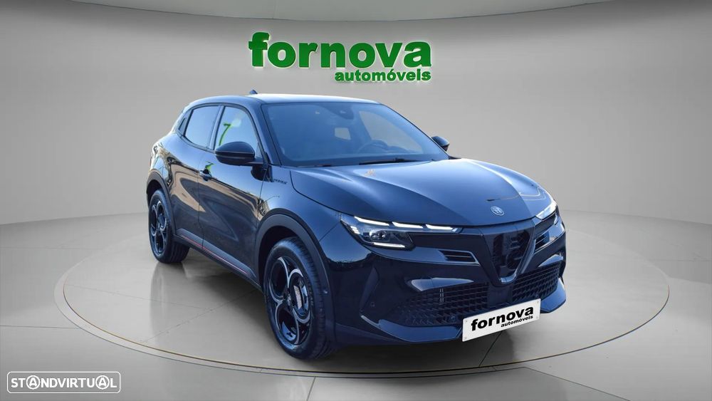 Alfa Romeo Junior 1.2 Speciale eDCT6 - 3